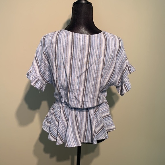 FRANCESCA’S mi ami Faux Wrap Striped Peplum Ruffle Sleeve Linen Beach Top - Picture 4 of 7